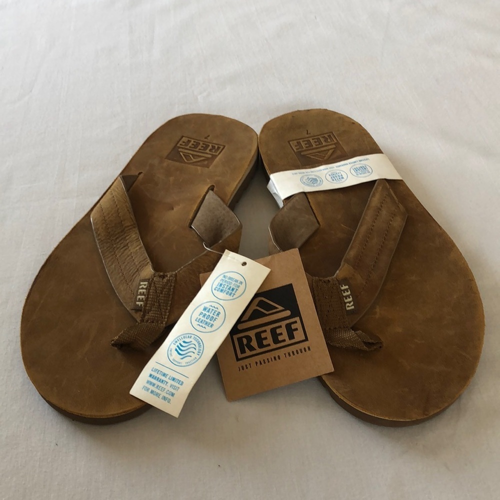 NWT Reef Voyage LE Waterproof Leather Sandals.